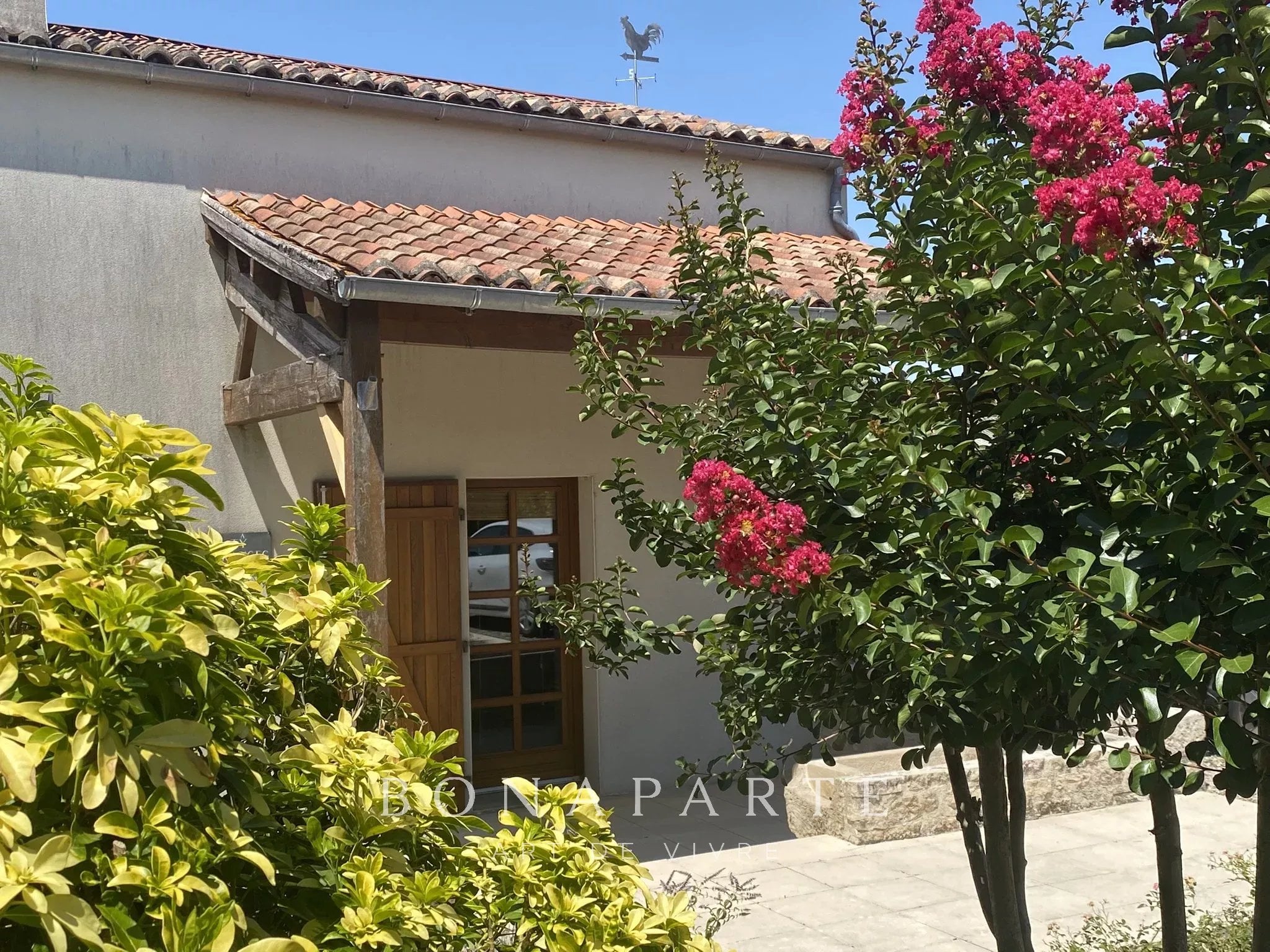 EXCLUSIVITÉ – MAISON DE CARACTÈRE AVEC EXTENSION CONTEMPORAINE, ENTRE AUTHENTICITÉ ET ART DE VIVRE